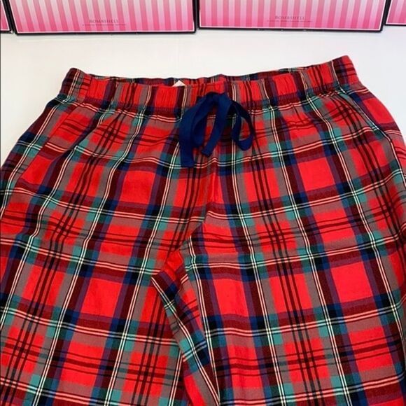 NWT VICTORIA SECRET Christmas PAJAMA Set - Picture 7 of 9